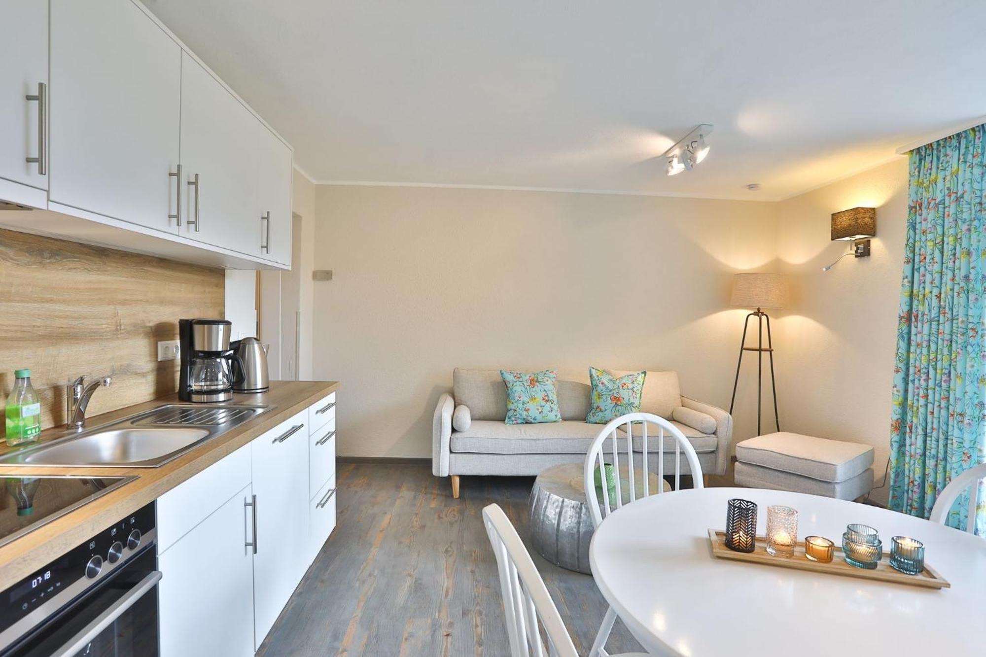Ferienwohnung "Zur Rebe" Middelhagen Dış mekan fotoğraf