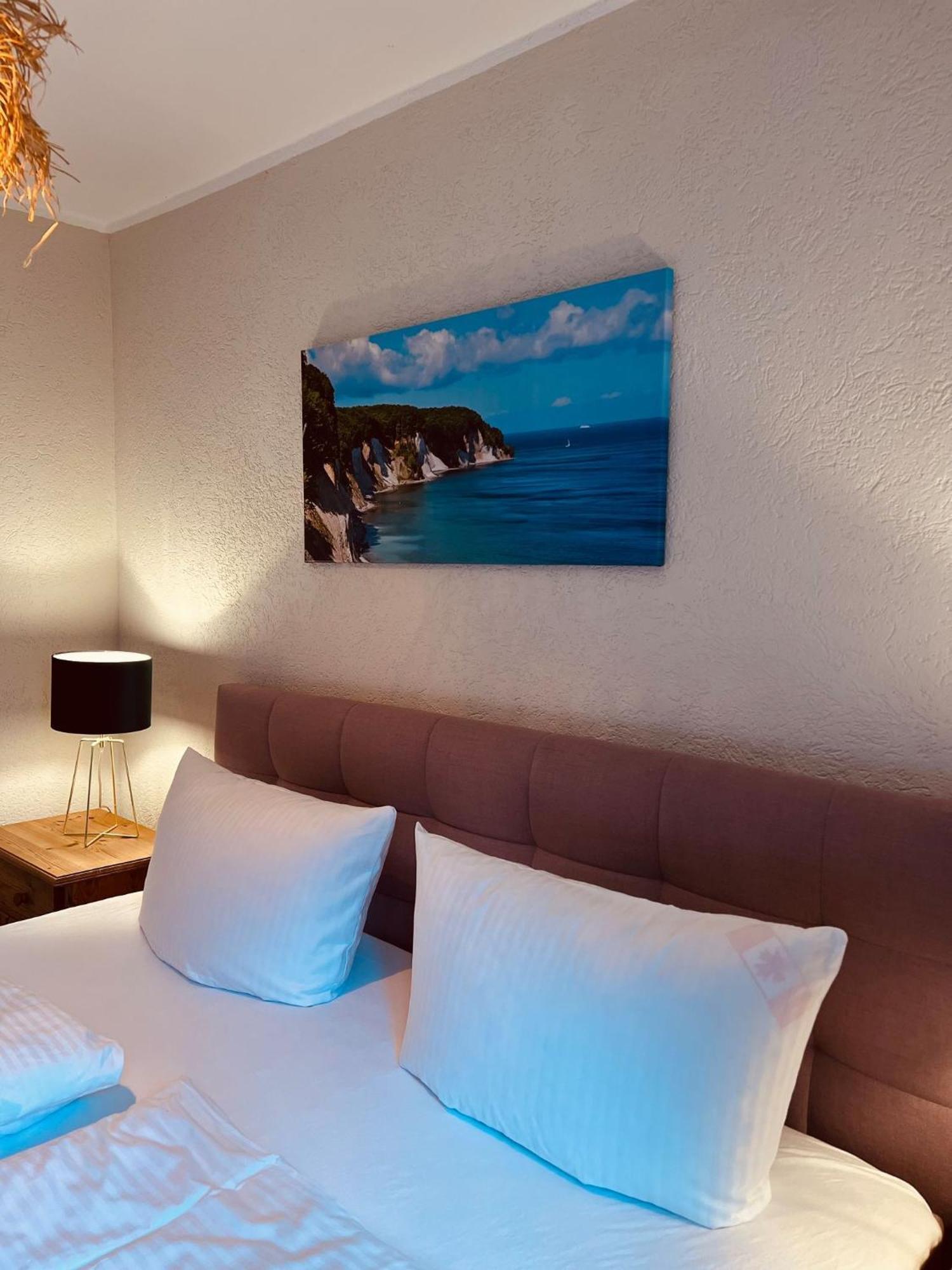 Ferienwohnung "Zur Rebe" Middelhagen Dış mekan fotoğraf